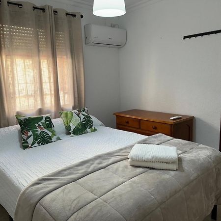 Apartamento Familiar En Barrio Reina Victoria Huelva Dış mekan fotoğraf
