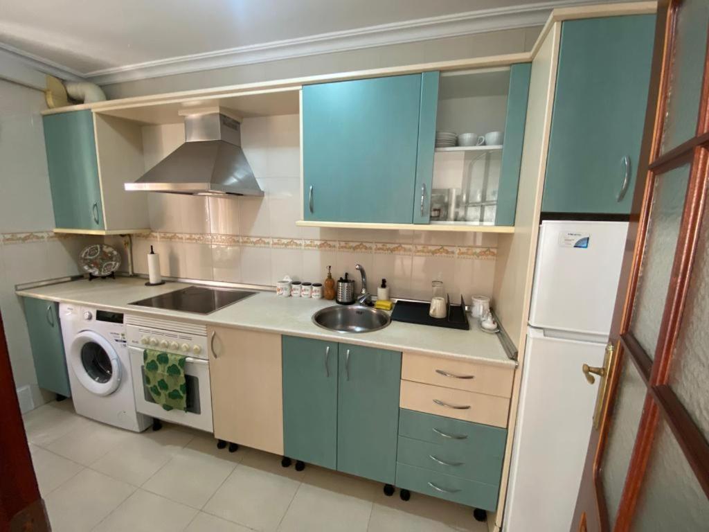 Apartamento Familiar En Barrio Reina Victoria Huelva Dış mekan fotoğraf